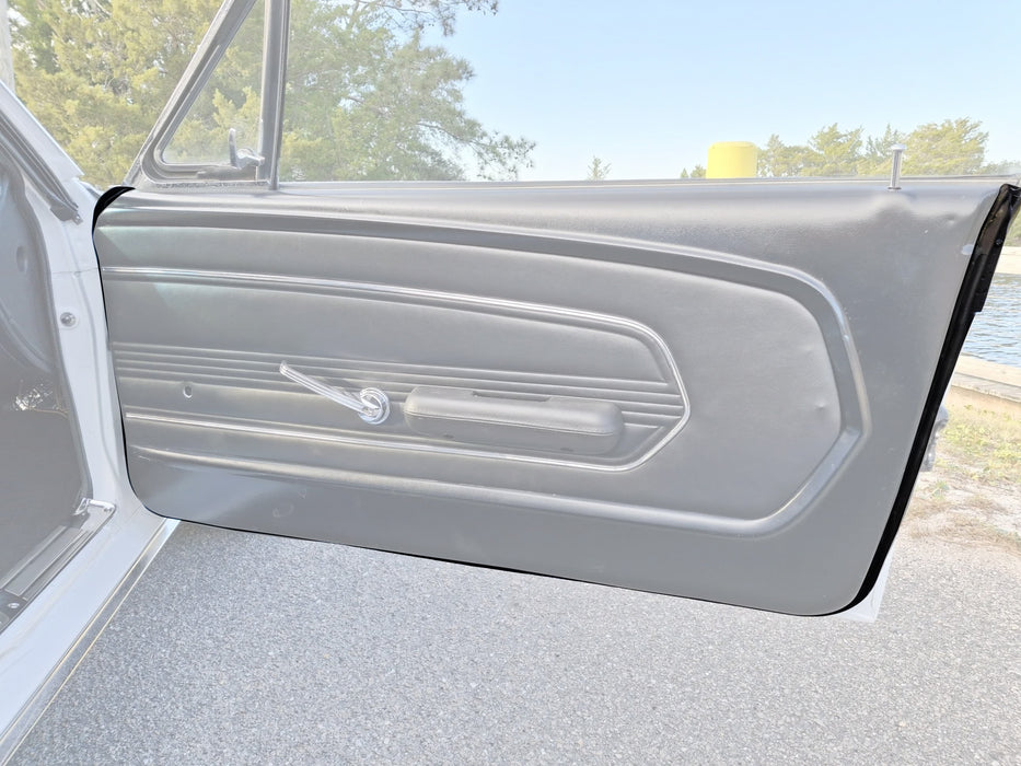 1967-1968 Ford Mustang Lower Door Rubber Weatherstrips Seals LH RH Pair