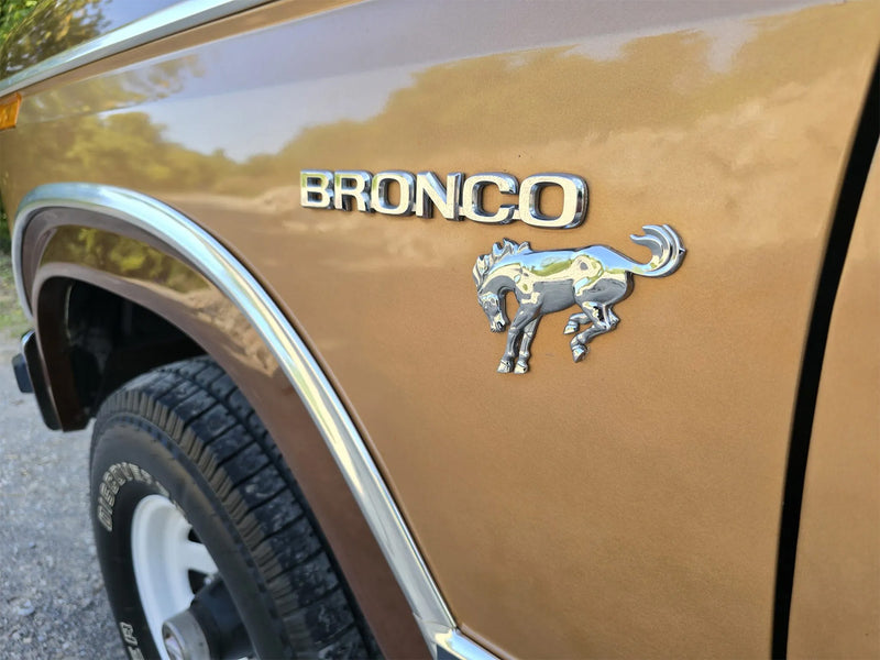 1980-1981 Ford Bronco Classic Style Chrome 8" Fender Emblem
